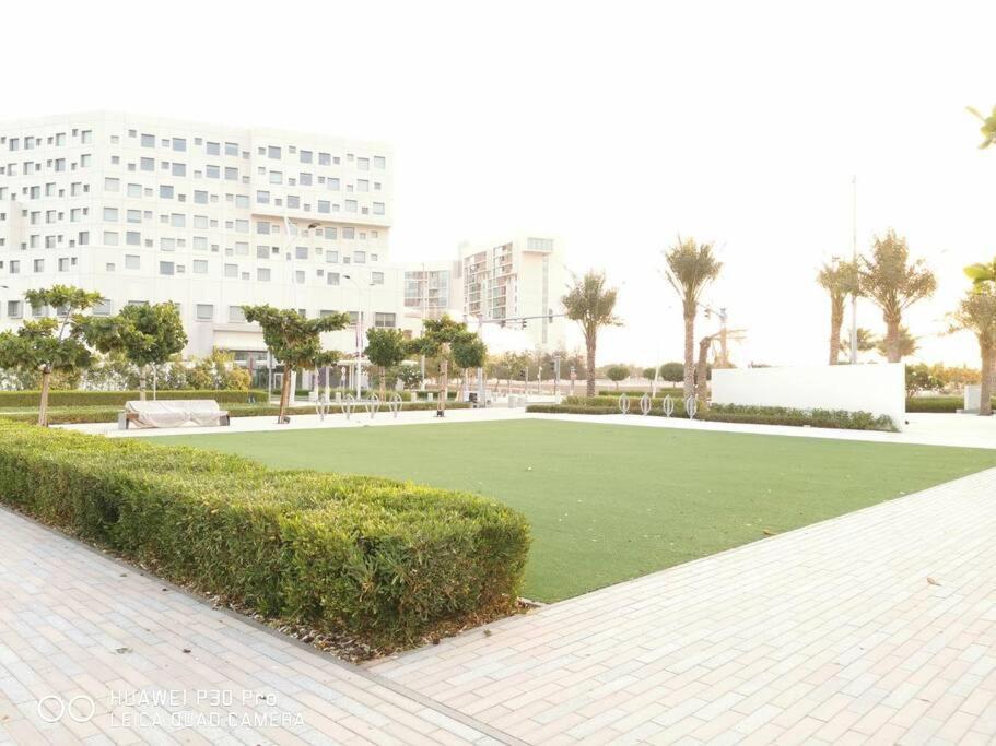 Venus Saadiyat With Seaview *